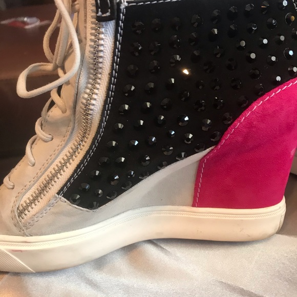 Giuseppe zanotti - Picture 3 of 8